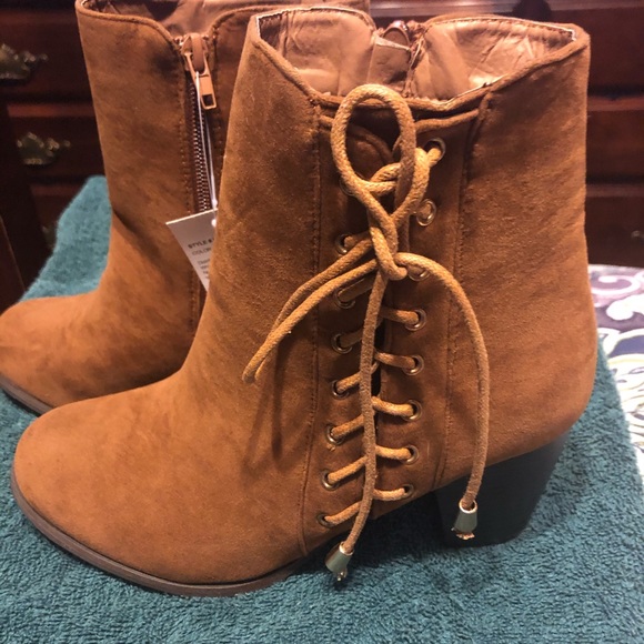 Winter sale  $18 Love University boots - Picture 2 of 3